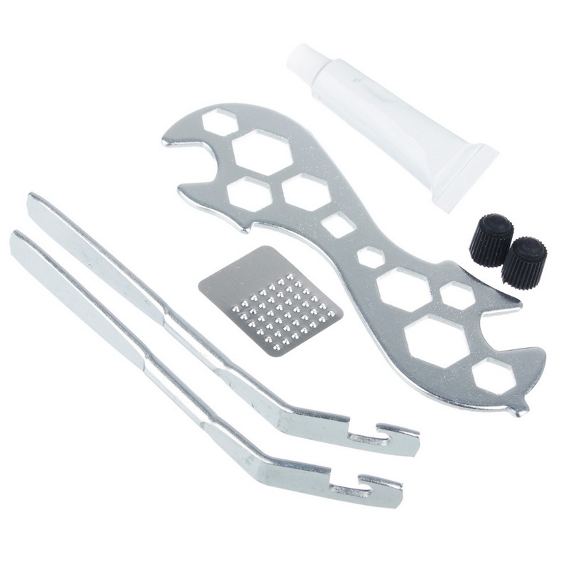 Ремкомплект велосипедный (клей, ключ, терка, 5 заплаток, 2 колп, 2 жгута, 2 монтировки) SILAPRO