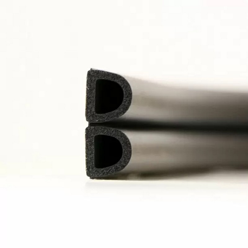 Уплотнитель самокл. D-профиль 12х10мм Черный (50)