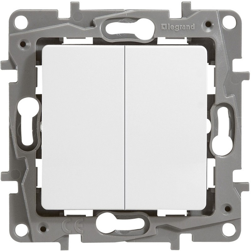 Выключатель без рамки с/у 2-кл. белый 10А IP20 Legrand Etika 672202