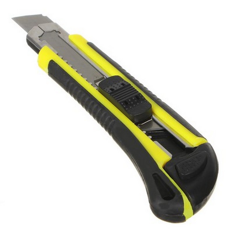 Нож 18мм сменные лезвия ЕРМАК 641-091